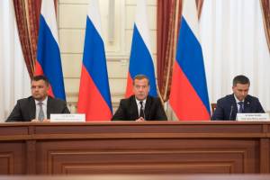 Дмитрий Медведев: «Наша цель &#8212; сделать так, чтобы каждый человек, который живет на Волге, мог увидеть изменения к лучшему»