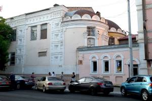 В Астрахани знаменитый хлебозавод вернут церкви. Какие еще культовые объекты могут отойти епархии