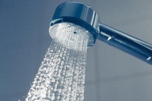 Ежедневный душ приносит пользу только производителям мыла и шампуней