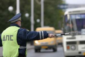 15 нарушений выявили полицейские при проверке “маршруток” в Астрахани