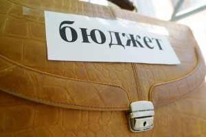 При проверке муниципальных предприятий Астрахани выявлены необоснованные расходы