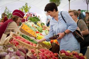 Астраханцы смогут купить продукты от местных производителей