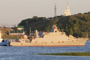 Боевые корабли Каспийской флотилии вышли в море