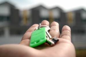 Сделки с недвижимостью защитят