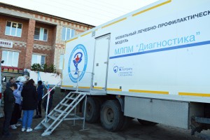 &#171;Мобильная поликлиника&#187; продолжает работать в Камызякском районе
