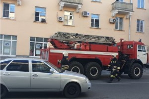 При пожаре на площади Ленина в Астрахани пострадала бабушка