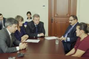 Астраханцы задали наболевшие вопросы региональным министрам