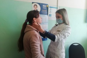 Мобильная поликлиника приехала в Володарский район