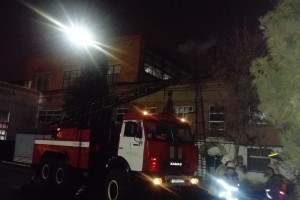 В Астрахани на ТРЗ произошёл пожар