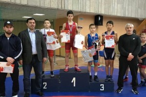 Астраханский борец завоевал серебро на международном турнире