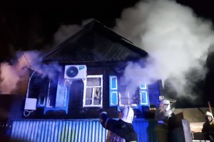 Под Астраханью тушили пожар в жилом доме