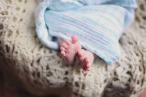 Шестой ребенок в семье: в Астраханской области зарегистрировали первую новорожденную 2020 года
