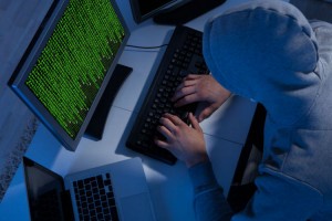 Хакер из Астрахани причинил IT-компании миллионный ущерб