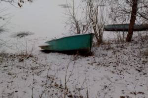 Под Астраханью нашли лодку и авто рыбака, сам он исчез