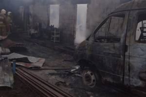 Появились кадры с места крупного пожара в астраханских Тинаках