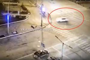 Странное поведение водителя в Астрахани попало на видео
