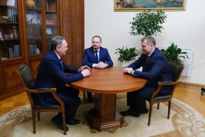 Губернатор Игорь Бабушкин обсудил с представителями ФСБ антитеррористическую безопасность в Астраханской области