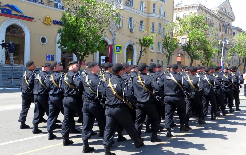 19 май 2015. Полиция на параде Победы. Полицейский на параде Победы. Парад Победы форма полиция. Полиция на параде 9 мая.