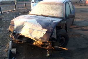 Водители иномарок получили одинаковые травмы в лобовом ДТП под Астраханью