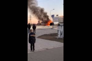 Кадры с горящей Газелью в центре Астрахани попали в объектив очевидца