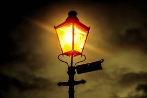 В Астрахани меняют уличное освещение