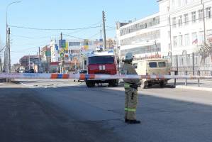 В Астрахани из-за пожара перекрыли Бакинскую