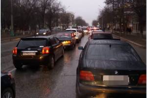 В Астрахани таксисты взвинтили цены из-за &#171;царевских&#187; пробок