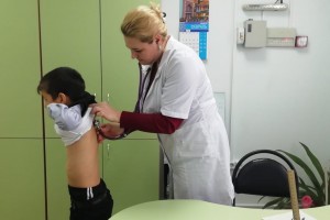 Детская мобильная поликлиника принимает в Наримановском районе