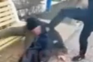 В Астраханской области школьники избили мужчину