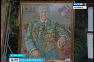 В доме офицеров Каспийской флотилии впервые открылась выставка астраханских художников, приуроченная к юбилею Великой Победы