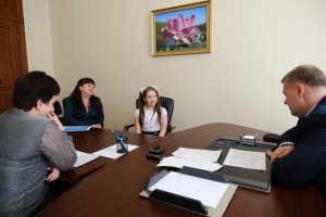Астраханский губернатор решал проблемы граждан на личном приёме