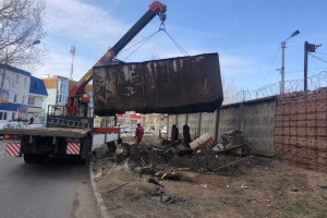 На Комсомольской Набережной убрали 86 незаконных гаражей