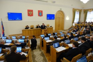 Астраханские депутаты поддержали поправки в Конституцию