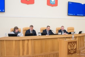 Игорь Мартынов отметил большое значение поправок в Конституцию РФ