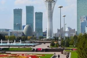 В Казахстан по загранпаспортам: россиянам ограничили въезд в соседнее государство