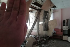 В Астрахани в детском саду обвалился потолок