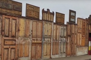 Без комментариев: в Астрахани есть забор из дверей