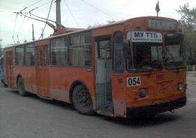Астраханцы обеспокоены ремонтными работами троллейбусных линий в районе вокзала