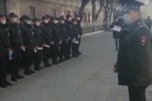 Без комментариев: астраханская полиция проходит особый инструктаж во время карантина