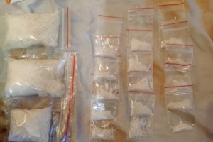 Наркодилеры из Иркутска продавали астраханцам наркотики под видом конфет