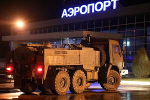 Военные перебрасывают в Астрахань дополнительную спецтехнику для дезинфекции