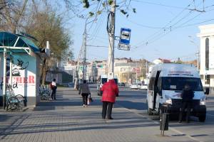 Астраханке стало плохо на улице после двух часов ожидания общественного транспорта