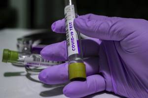 Число инфицированных перевалило за 300: последние данные о заболевших коронавирусом в Астраханской области