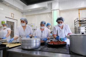 В Астрахани спрос на продукцию общественного питания упал на 30%