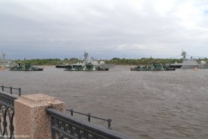 Уникальные кадры парадного строя кораблей Каспийской флотилии