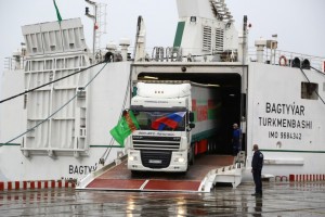 В Астраханскую область автопаромом доставлен гуманитарный груз из Туркменистана