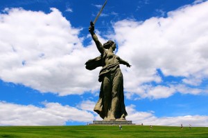 Без комментариев: в Волгограде открыли монумент «Родина-мать»