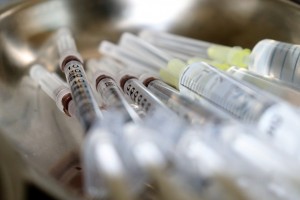 Вакцина от коронавируса может войти в список обязательных прививок