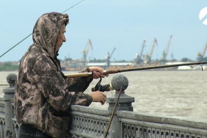 Рыбаки могут выходить на берег с удочкой