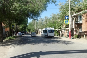 В Астрахани водитель маршрутного такси совершил наезд на пешехода